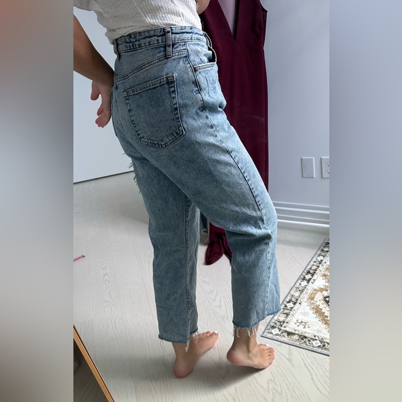 DRESDEN Highwasted Jeans - Picture 3 of 8